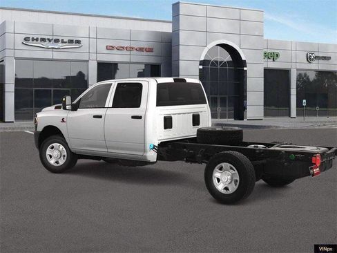 New 2024 RAM 3500 Tradesman w/ Safety Group AWD/4WD image 4