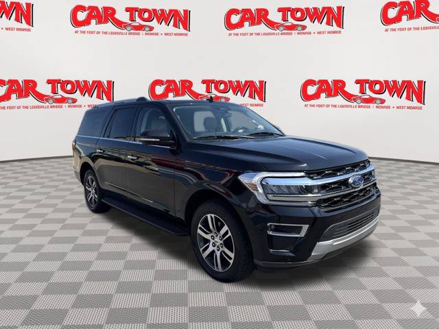 Used 2024 Ford Expedition Max Limited RWD image 2