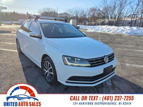 Used 2018 Volkswagen Jetta Wolfsburg Edition image 7