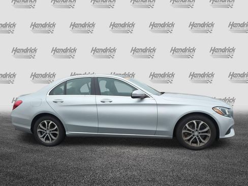 Used 2017 Mercedes-Benz C 300 4MATIC Sedan image 11