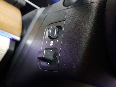 Used 2022 Mercedes-Benz GLE 450 4MATIC w/ Premium Package image 45