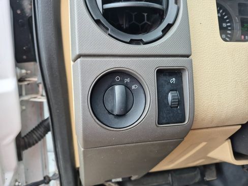 Used 2009 Ford F450 XL image 15