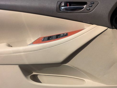 Used 2011 Lexus ES 350 FWD image 22
