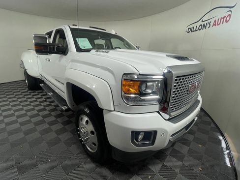 Used 2017 GMC Sierra 3500 Denali w/ Duramax Plus Package image 9