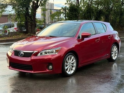 Used 2011 Lexus CT 200h image 6