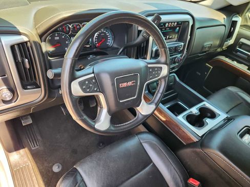 Used 2018 GMC Sierra 1500 SLT w/ Enhanced Driver Alert Package RWD image 2