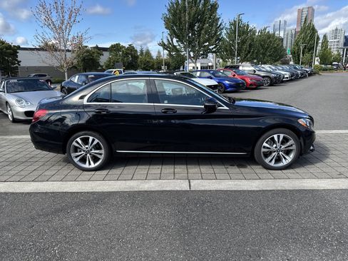 Certified 2018 Mercedes-Benz C 300 4MATIC Sedan image 4