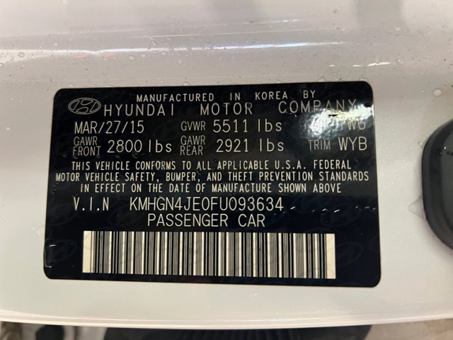 Used 2015 Hyundai Genesis 3.8 w/ Option Group 02 AWD/4WD image 27