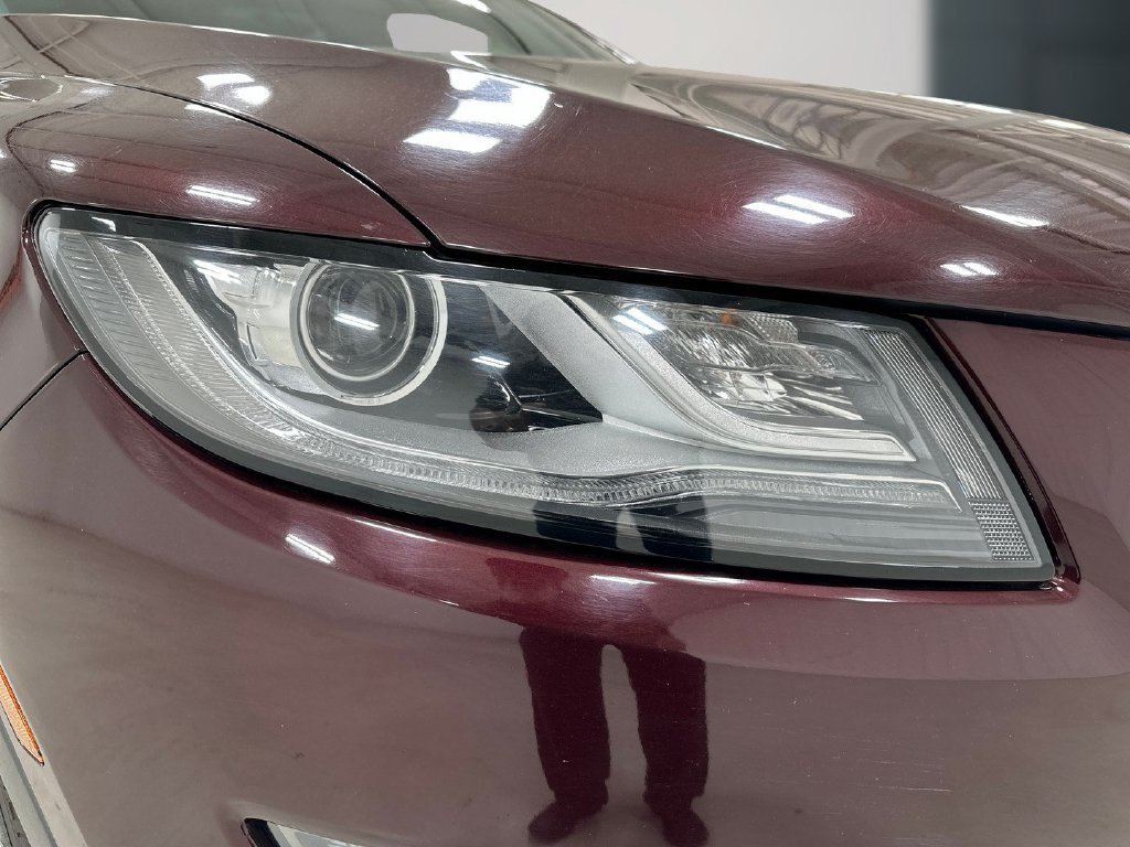 Used 2019 Lincoln MKC Select w/ Select Plus Package FWD image 11