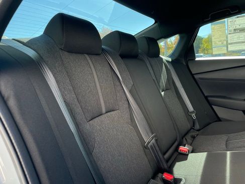 Used 2025 Honda Accord Sport image 38