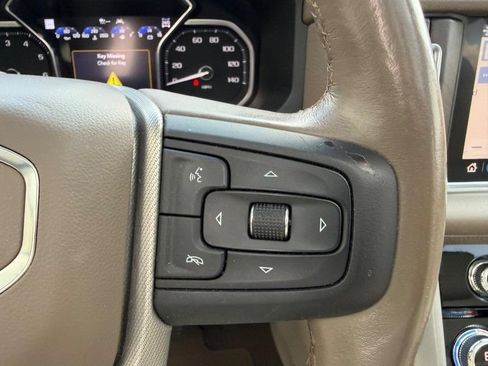 Used 2021 GMC Yukon Denali w/ Denali Premium Package AWD/4WD image 15