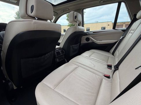 Used 2011 BMW X5 xDrive35d AWD/4WD image 12