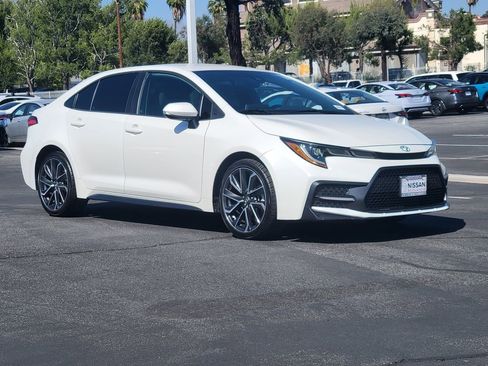 Used 2020 Toyota Corolla SE w/ Carpet Mat Package (TMS) FWD image 33
