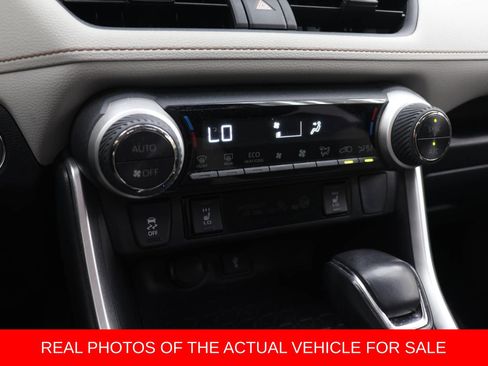 Used 2020 Toyota RAV4 XLE w/ Convenience Package image 6