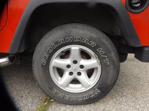 Used 2004 Jeep Wrangler X w/ Wheel Plus Group AWD/4WD image 15
