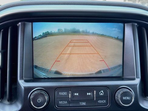 Used 2016 Chevrolet Colorado LT w/ LT Convenience Package RWD image 16