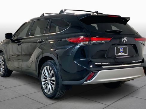 Used 2020 Toyota Highlander Platinum image 11