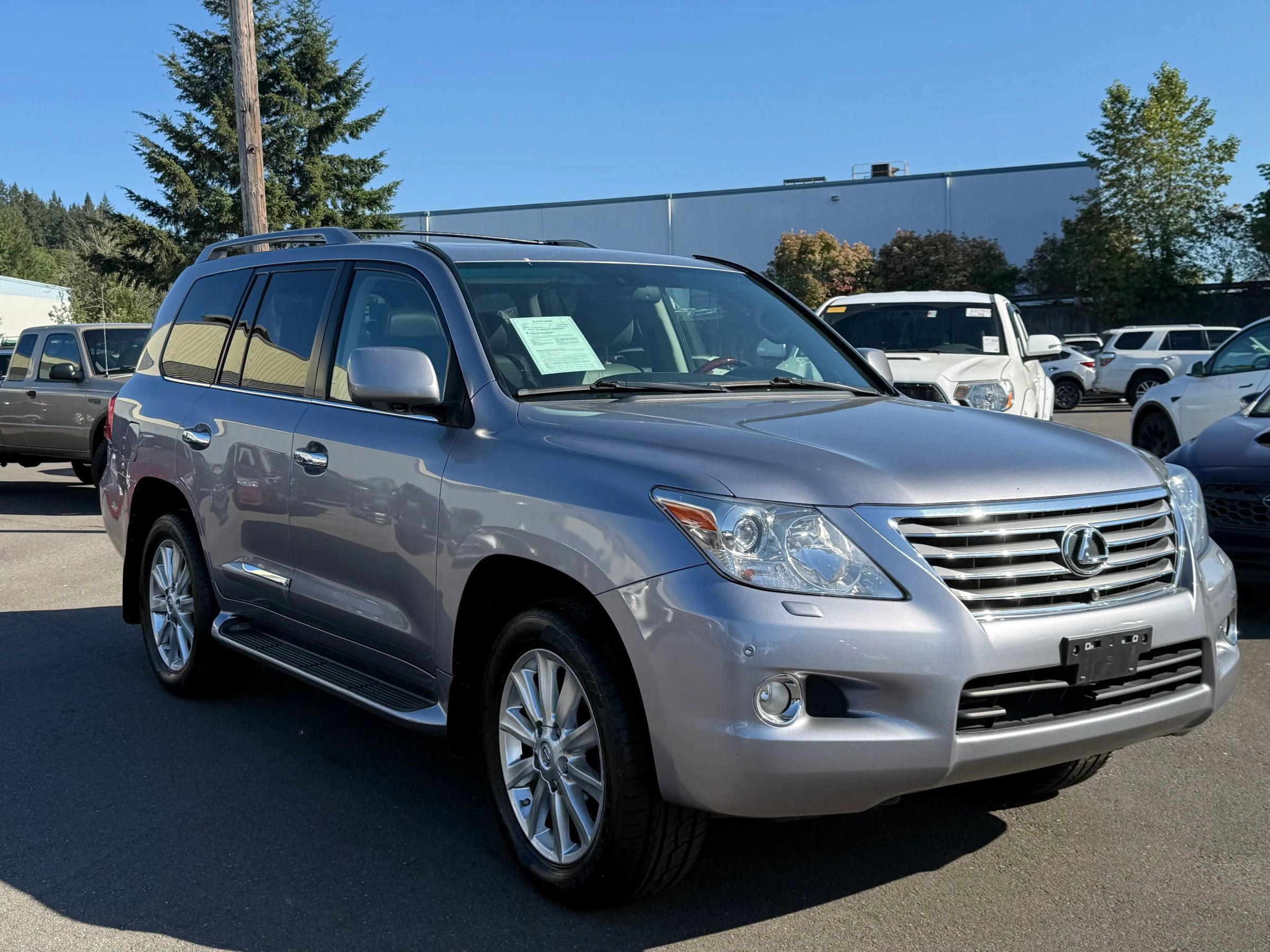 Used 2009 Lexus LX 570 4WD image 3