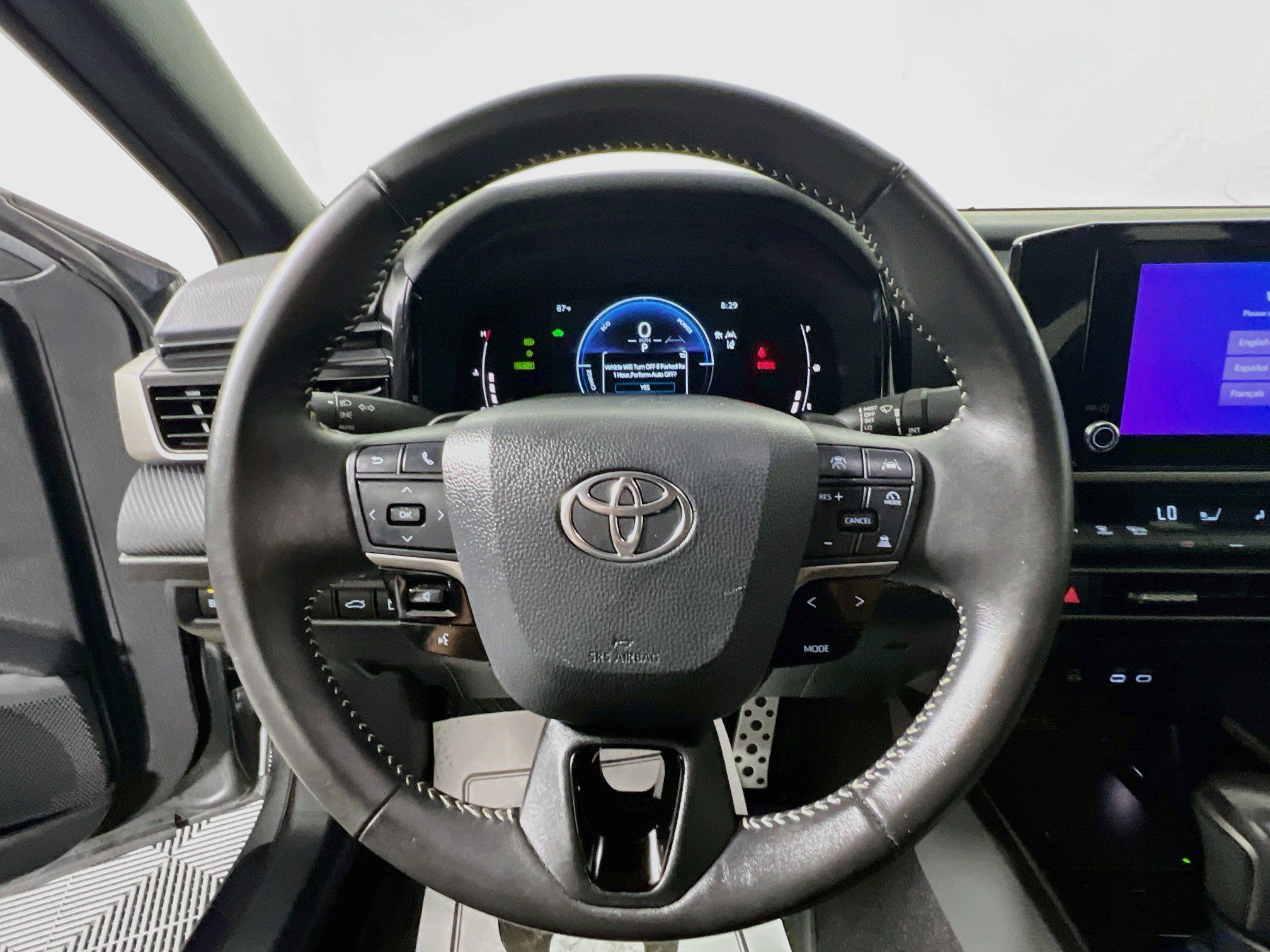 Used 2025 Toyota Camry SE w/ Convenience Package FWD image 17