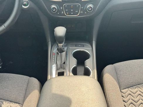 Used 2023 Chevrolet Equinox LT AWD/4WD image 19