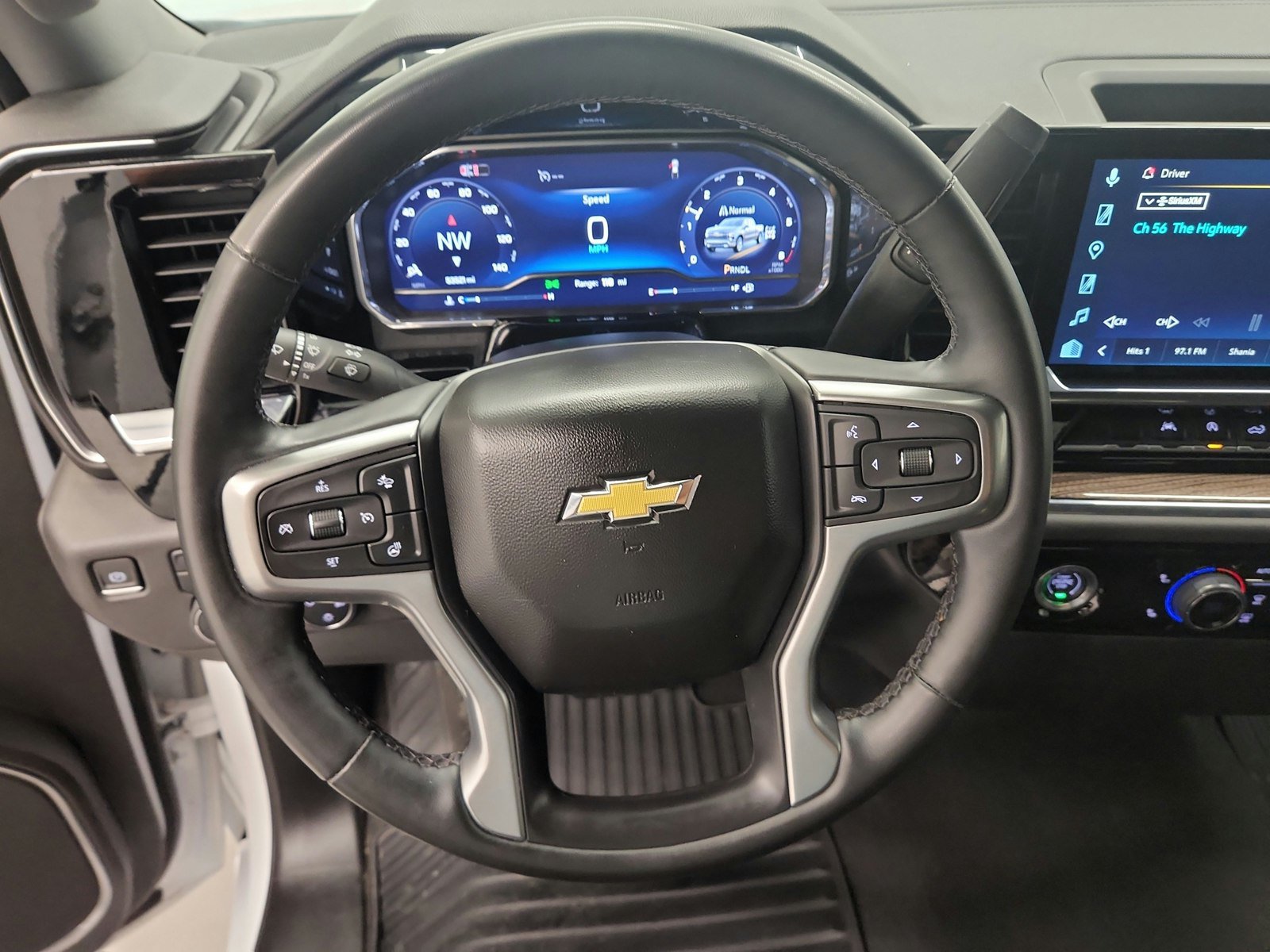 Used 2024 Chevrolet Silverado 1500 LT AWD/4WD image 34