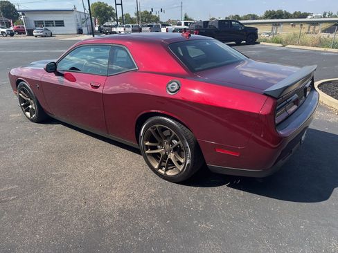 Used 2021 Dodge Challenger SRT Hellcat w/ Plus Package image 8