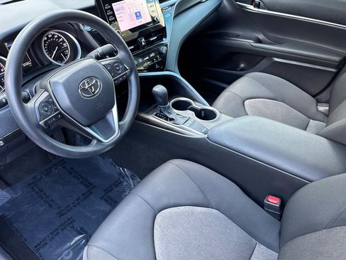 Used 2024 Toyota Camry LE image 10