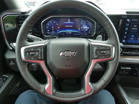 Certified 2024 Chevrolet Silverado 1500 LT Trail Boss w/ Convenience Package II image 32