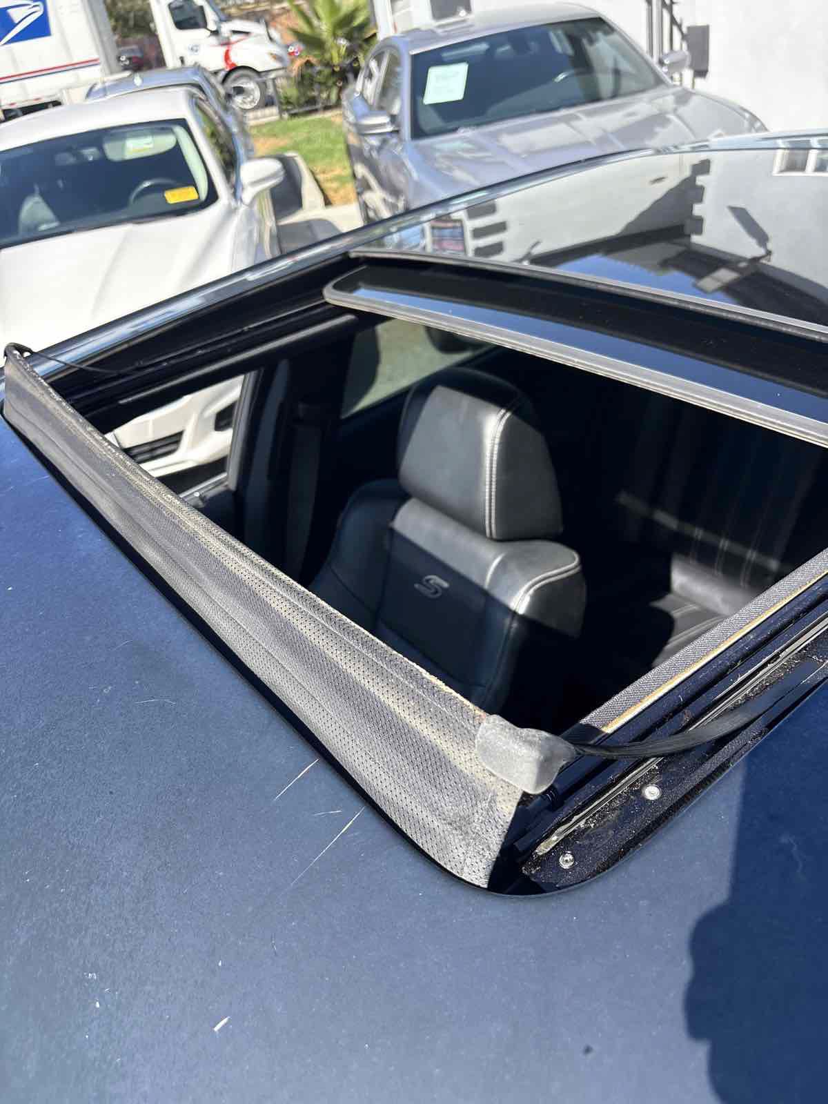 Used 2012 Chrysler 300 S RWD image 10
