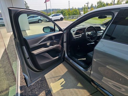New 2026 Cadillac Lyriq Sport AWD/4WD image 18