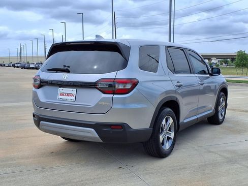 Used 2025 Honda Pilot EX-L image 7