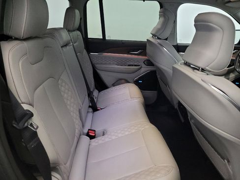 Used 2022 Jeep Grand Cherokee Summit w/ Advanced Protech Group IV AWD/4WD image 19
