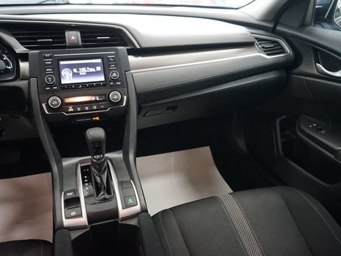 Used 2019 Honda Civic LX image 9