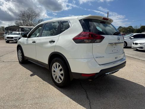 Used 2020 Nissan Rogue S image 7