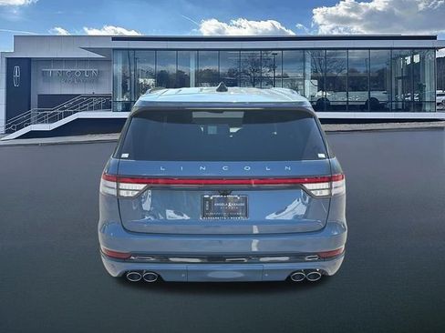 New 2026 Lincoln Aviator AWD w/ Jet Appearance Package image 7