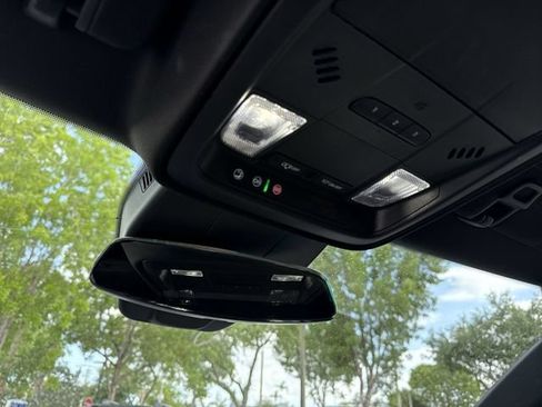 Used 2024 Cadillac XT4 Luxury FWD image 22
