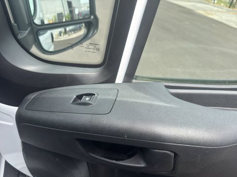 Used 2023 RAM ProMaster 3500 w/ Lane Management Group FWD image 30