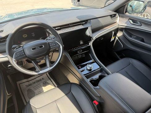 New 2026 Jeep Grand Cherokee L Limited RWD image 7