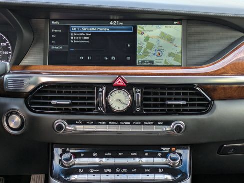 Used 2017 Genesis G90 3.3T Premium image 14