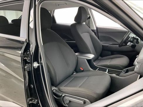 Certified 2024 Hyundai Kona SEL FWD image 7