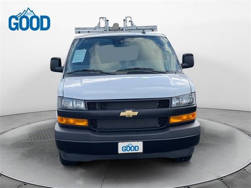 Used 2025 Chevrolet Express 2500 Extended w/ Communications Package image 8