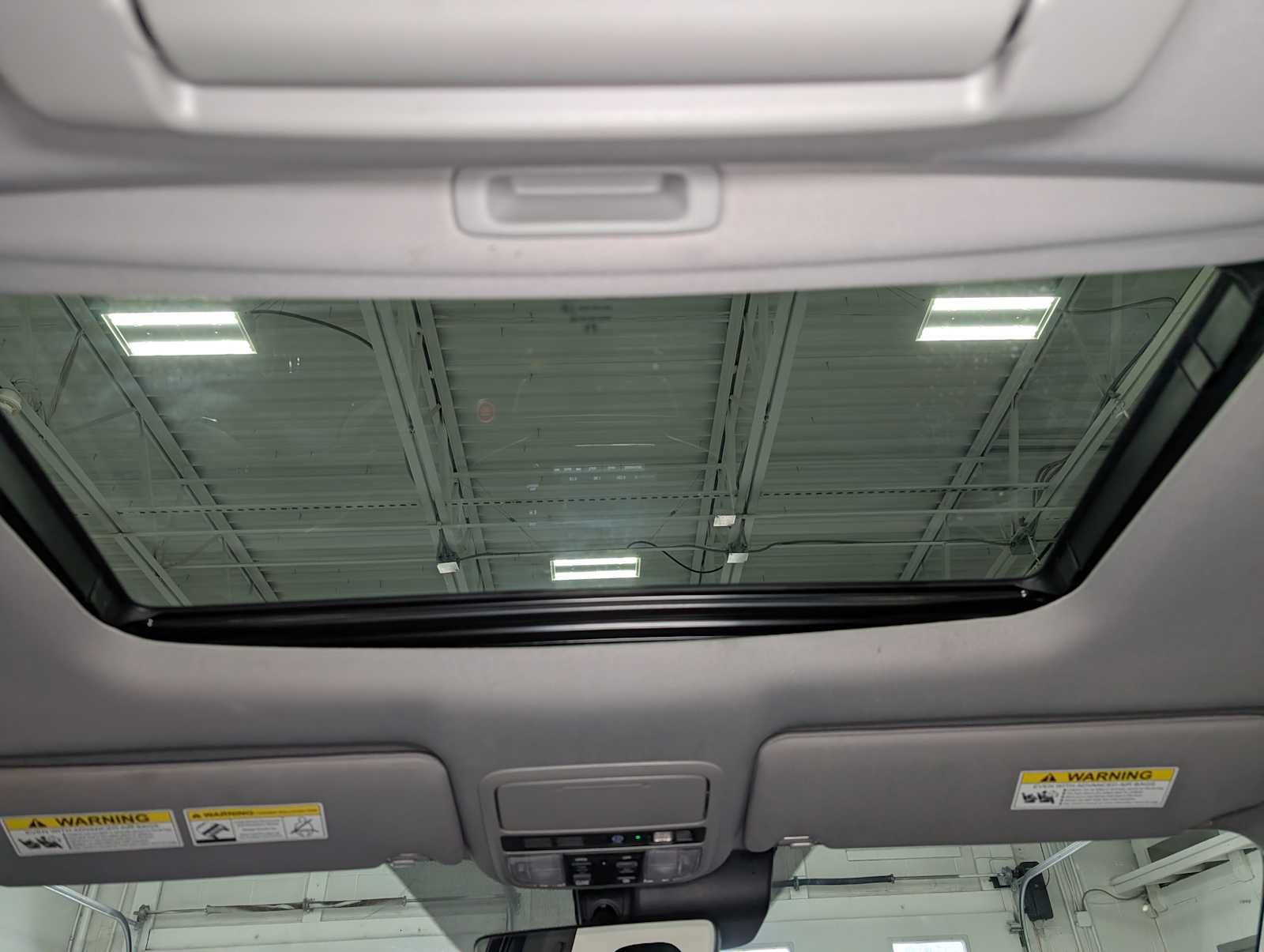Used 2020 Honda Pilot Touring image 17