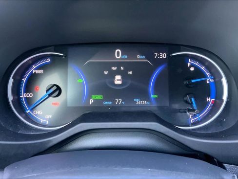 Used 2024 Toyota RAV4 XLE Premium image 50