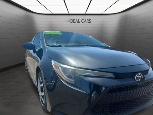 Used 2021 Toyota Corolla LE FWD image 37