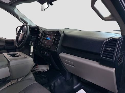 Used 2016 Ford F150 XL w/ Equipment Group 101A Mid AWD/4WD image 27