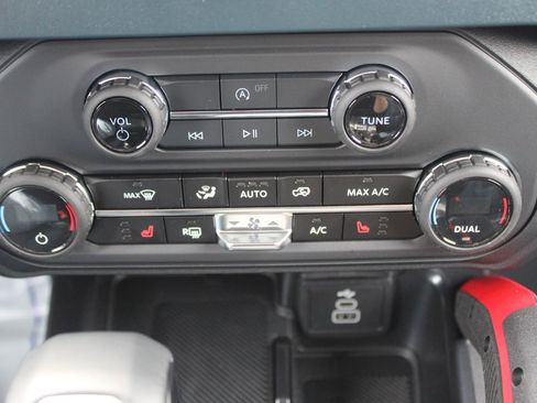 New 2026 Ford Bronco Heritage Edition AWD/4WD image 37