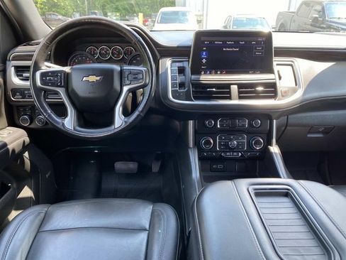 Used 2021 Chevrolet Suburban LT w/ Luxury Package AWD/4WD image 7