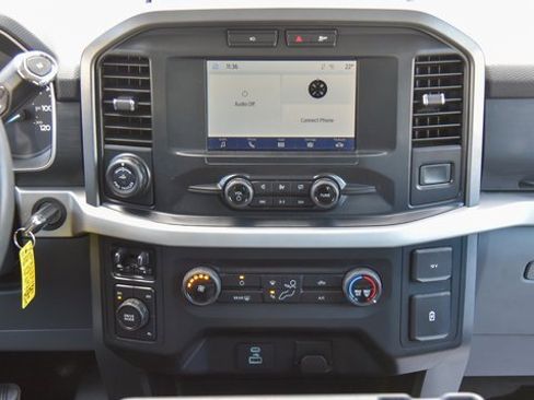 Used 2022 Ford F150 XLT w/ Trailer Tow Package image 19