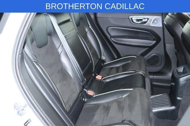 Used 2018 Volvo XC60 T8 R-Design w/ Convenience Package AWD/4WD image 30