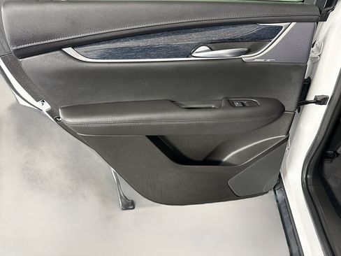 Used 2024 Cadillac XT5 Premium Luxury image 26